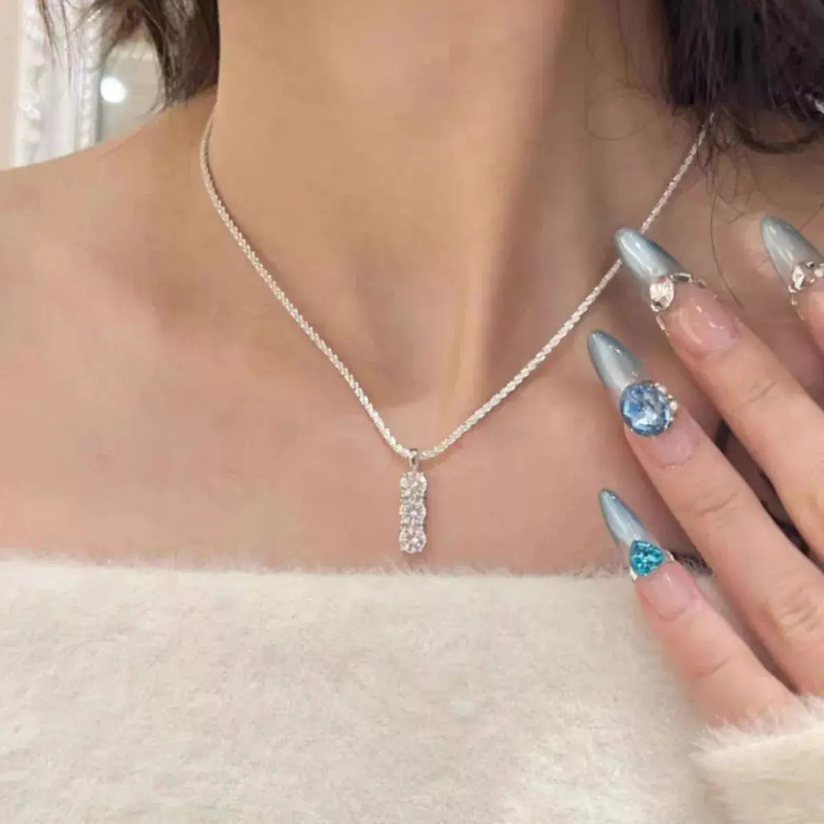 Moissanite sterling silver bar necklace from Vicsxox