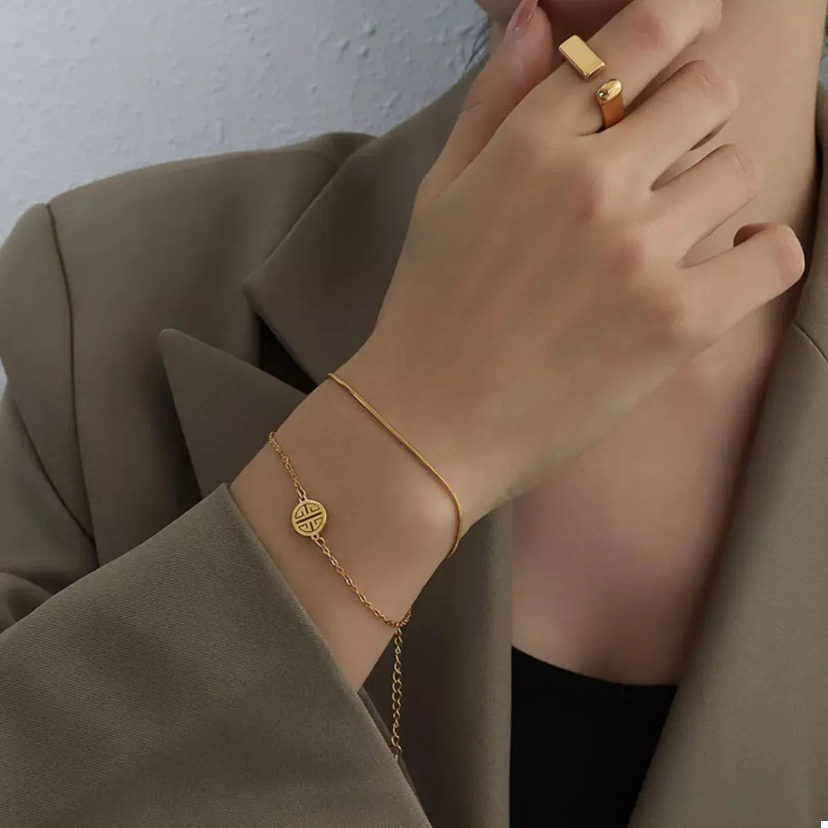 18K gold-plated double layered bracelet from Vicsxox