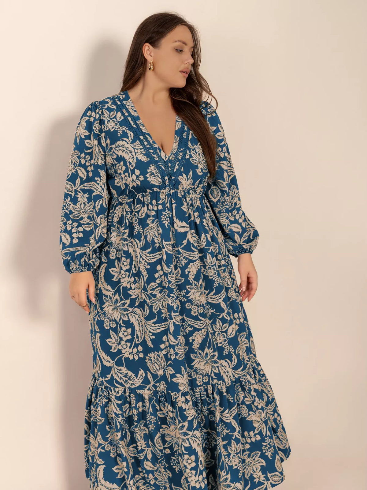Plus Size Peacock Blue Floral V-Neck Long Sleeve Maxi Dress