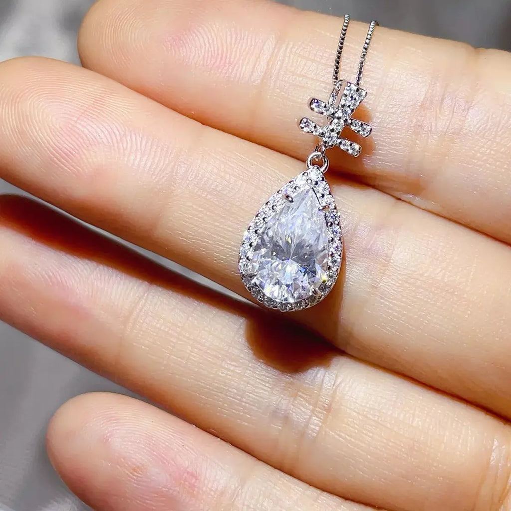 3 carat Moissanite pendant necklace Vicsxox