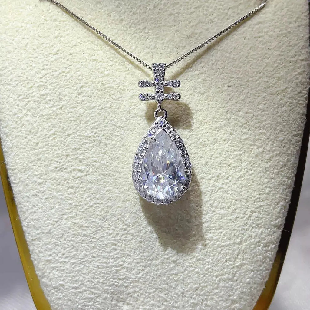 3 carat Moissanite pendant necklace Vicsxox