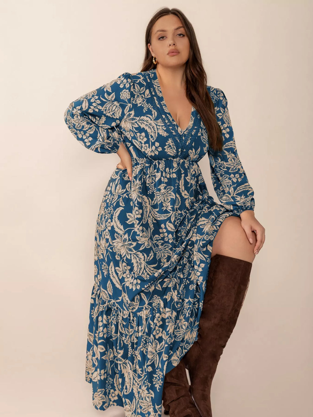 Plus Size Peacock Blue Floral V-Neck Long Sleeve Maxi Dress