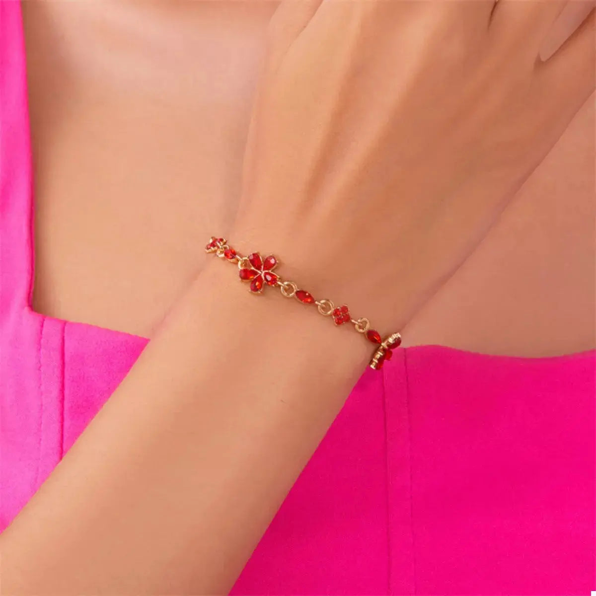 18K gold-plated rhinestone flower bracelet from Vicsxox