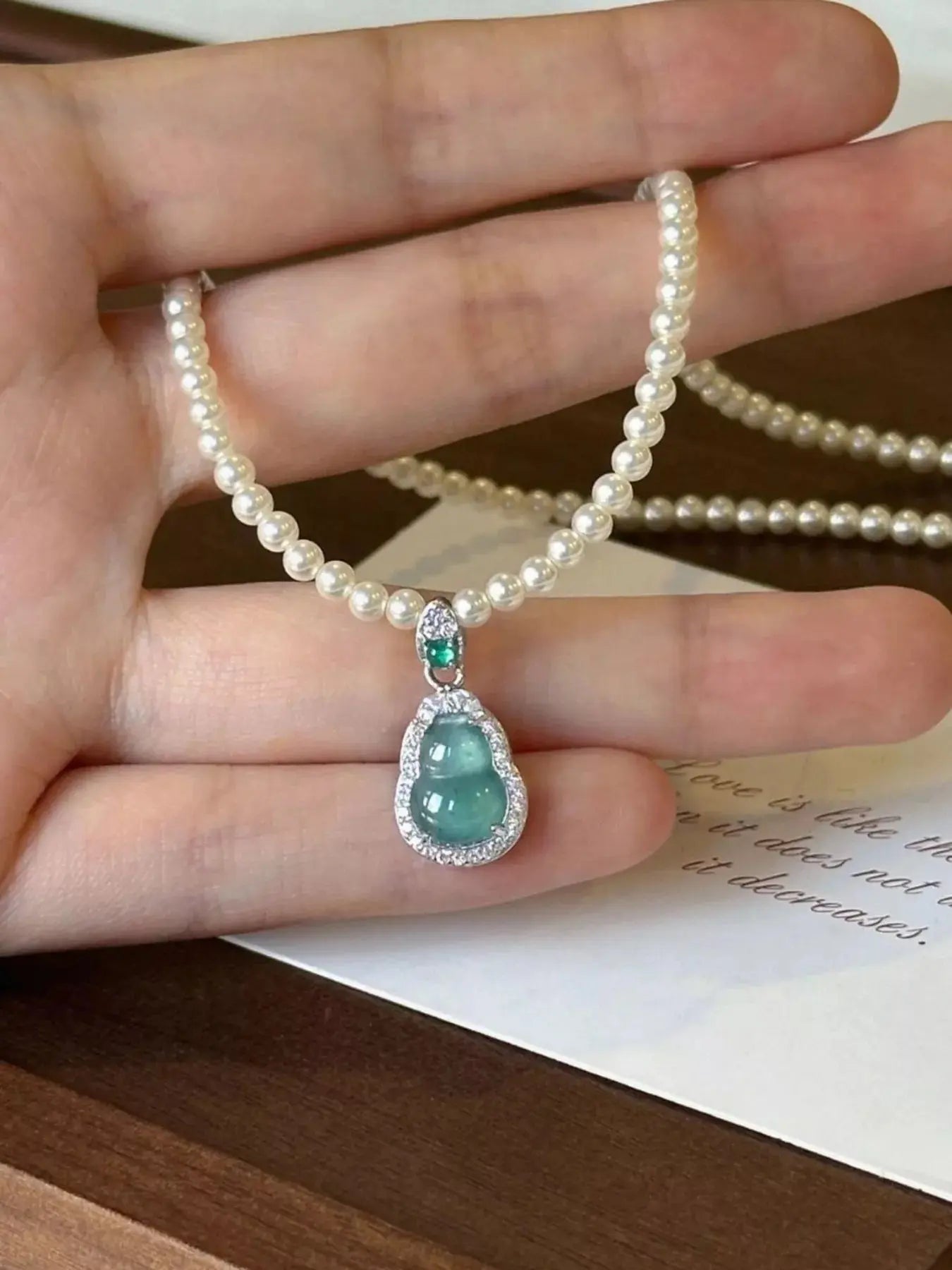 Gourd pendant pearl necklace from Vicsxox