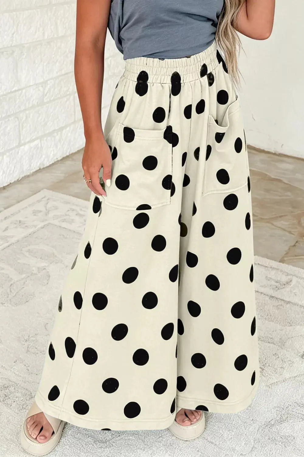 Polka dot wide leg pants detail