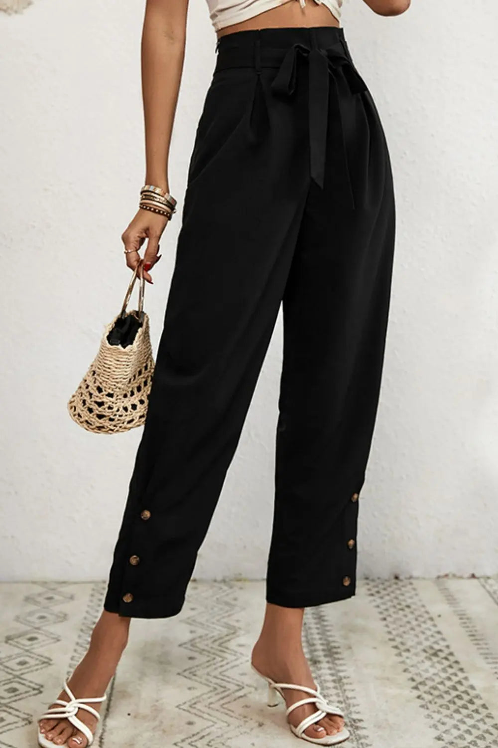 Buttoned tie-waist cropped pants, front view