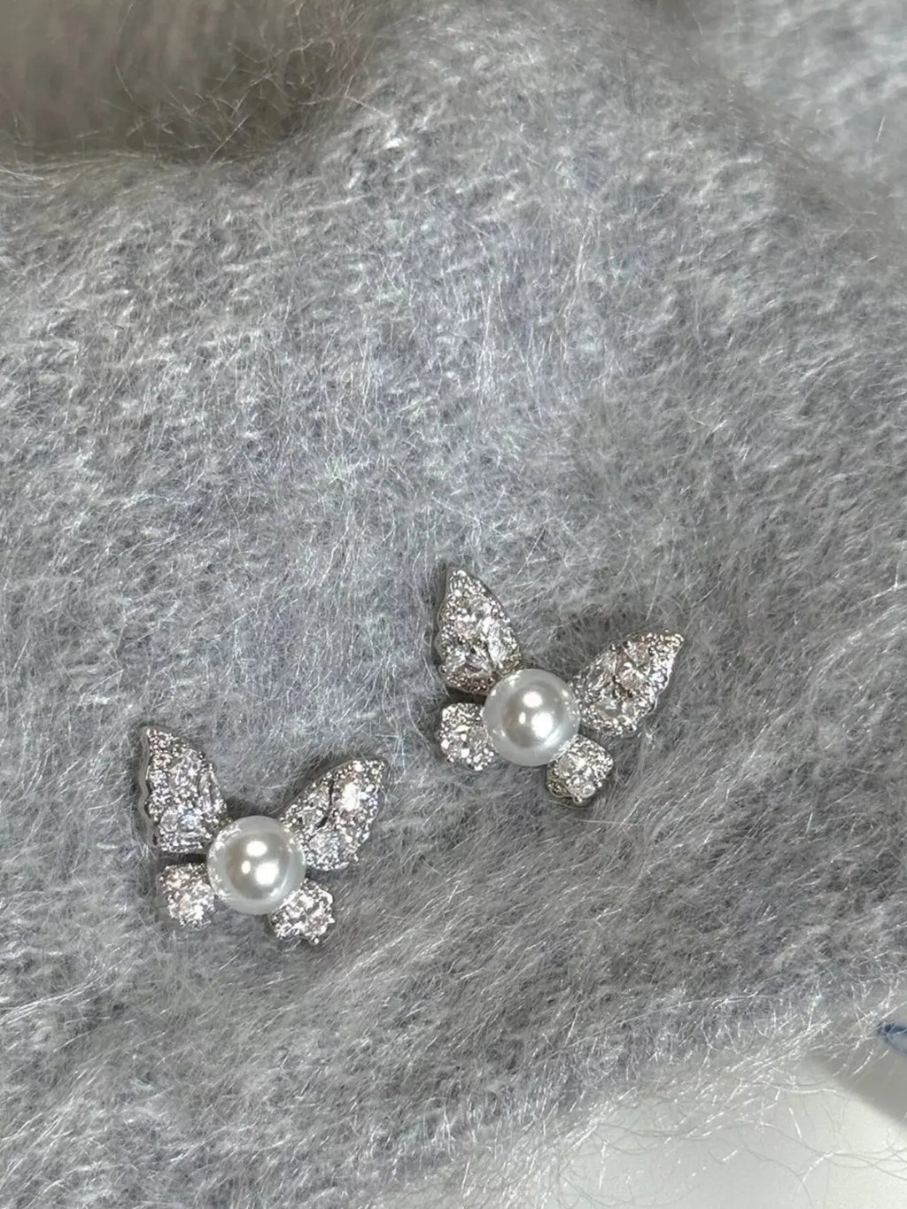 Butterfly Pearl Stud Earrings vicsxox