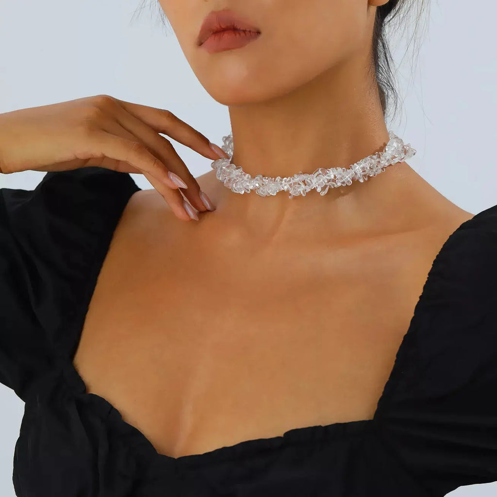 Irregular glass choker necklace from Vicsxox