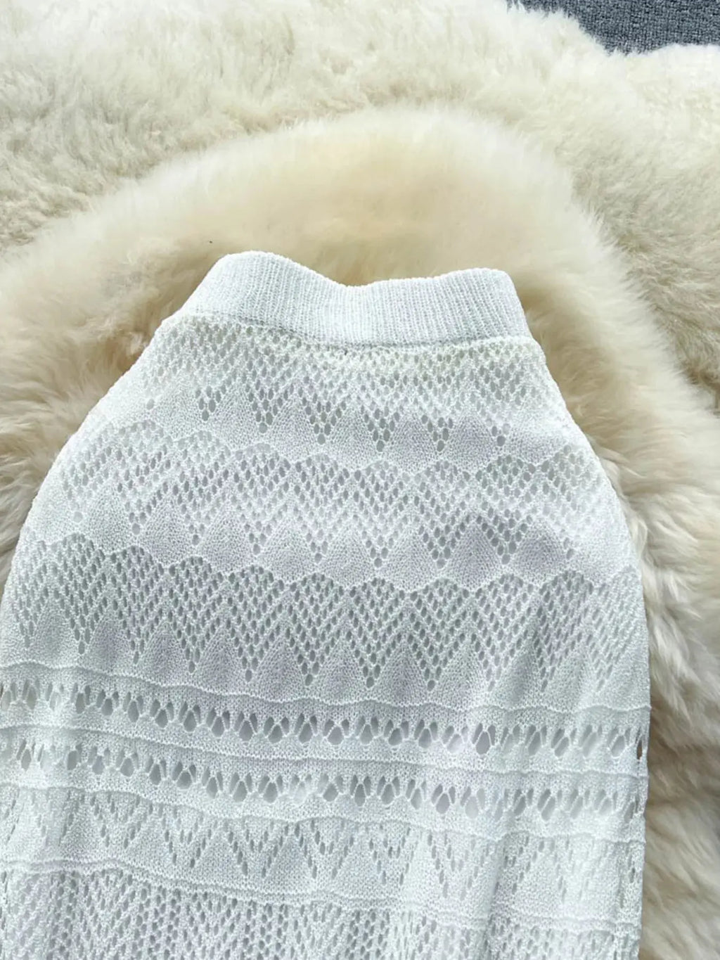 Knitted Hollow-Out Maxi Skirt. Vicsxox.com