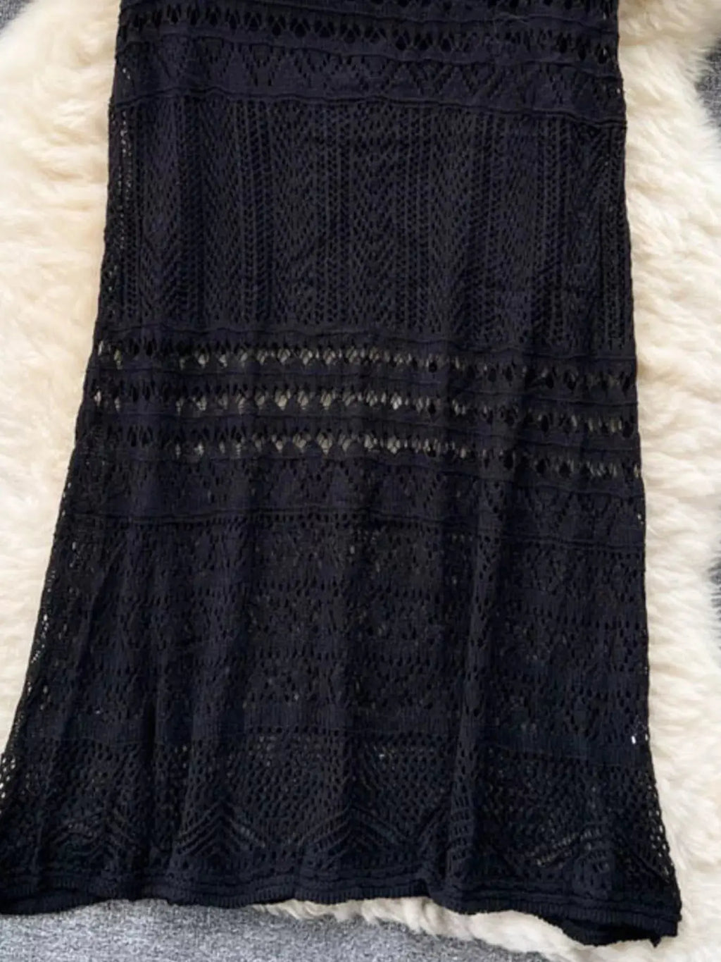 Knitted Hollow-Out Maxi Skirt Close. Vicsxox.com