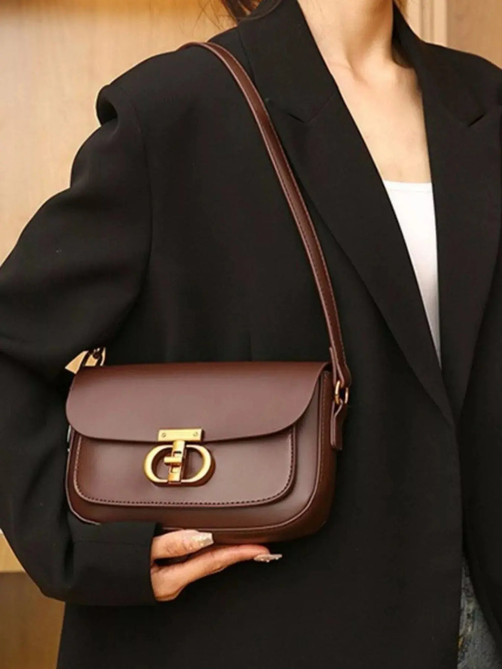 Mini Flap Shoulder Bag with Gold Chain Strap & Turn-Lock Closure Vicsxox.com