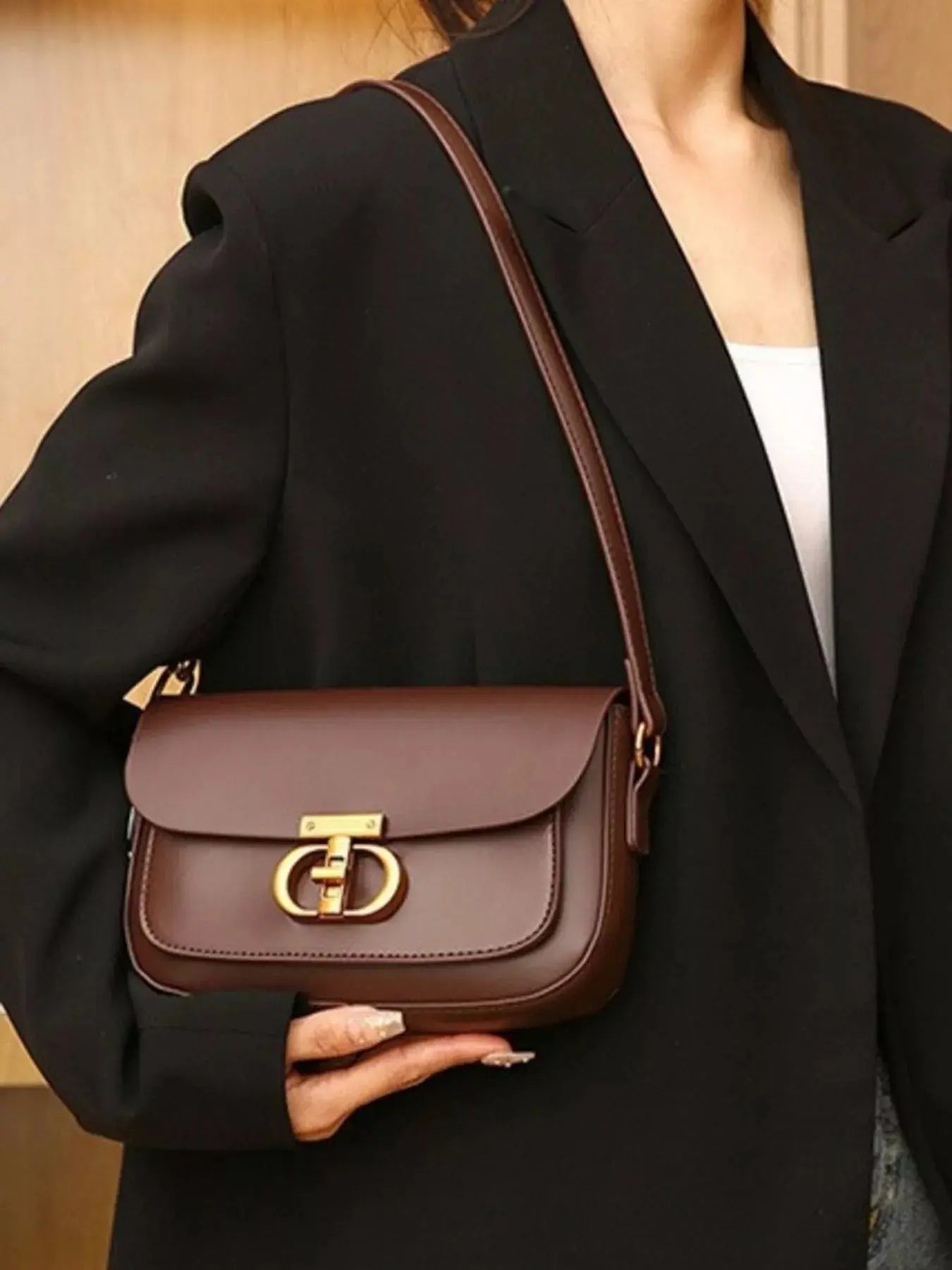 Mini Flap Shoulder Bag with Gold Chain Strap & Turn-Lock Closure Vicsxox.com
