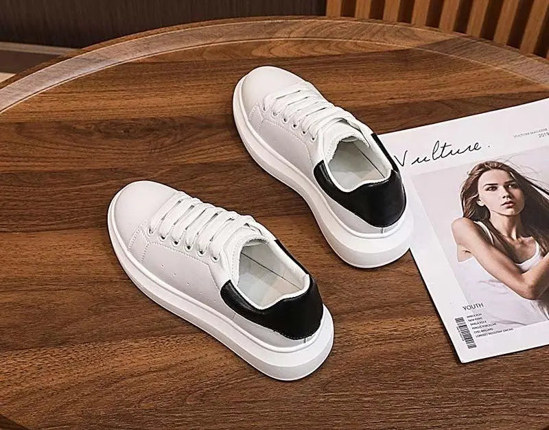 Women's Genuine Leather Platform Sneakers – Lace-Up Comfort Walking Shoes | White & Black, EU 35–40 Vicsxox.com