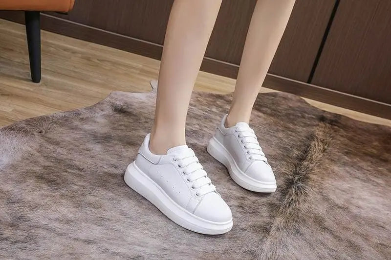 Women's Genuine Leather Platform Sneakers – Lace-Up Comfort Walking Shoes | White & Black, EU 35–40 Vicsxox.com
