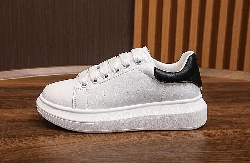 Women's Genuine Leather Platform Sneakers – Lace-Up Comfort Walking Shoes | White & Black, EU 35–40 Vicsxox.com