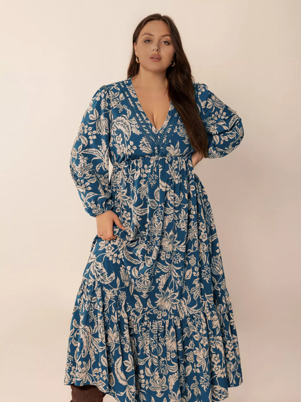 Plus Size Peacock Blue Floral V-Neck Long Sleeve Maxi Dress