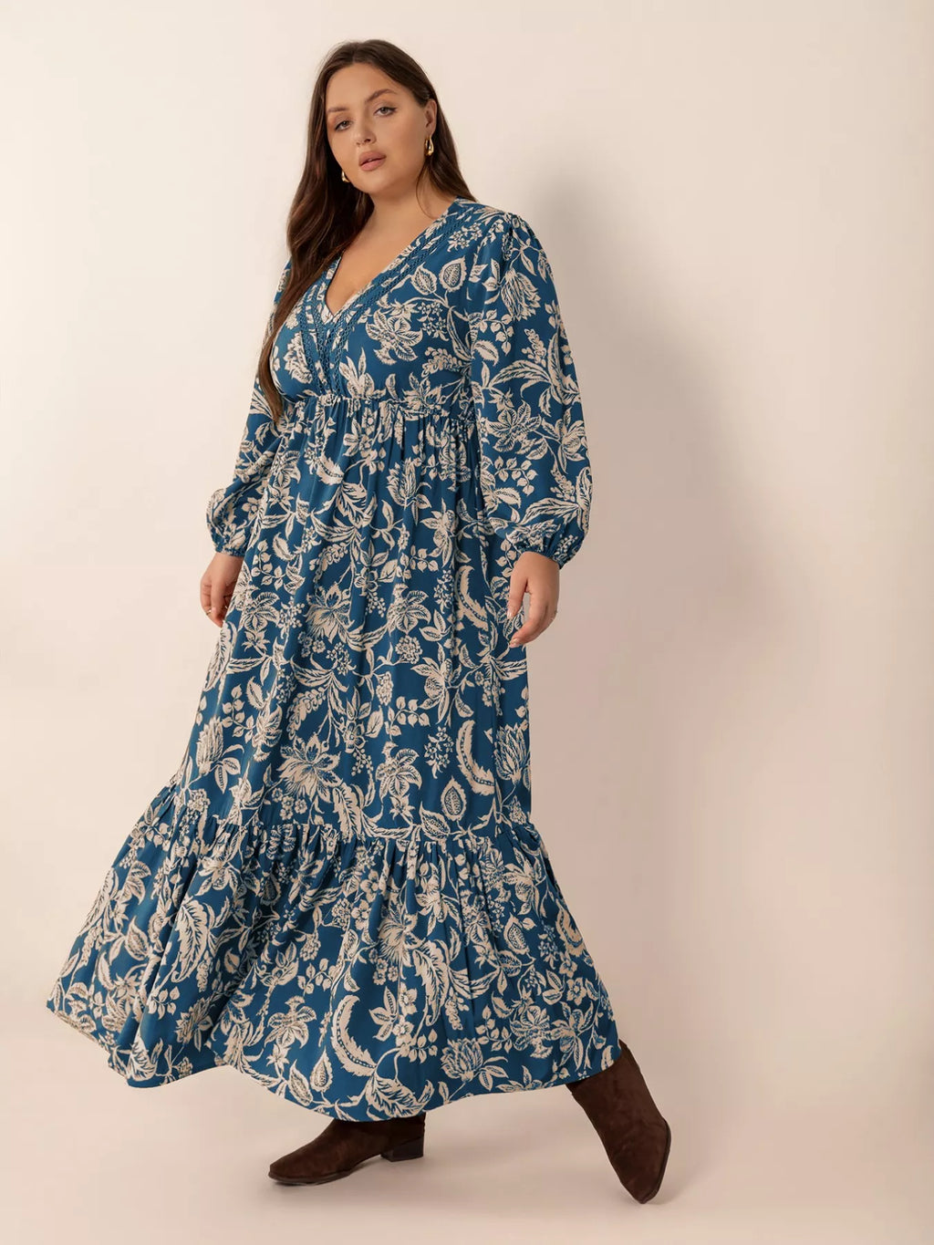 Plus Size Peacock Blue Floral V-Neck Long Sleeve Maxi Dress