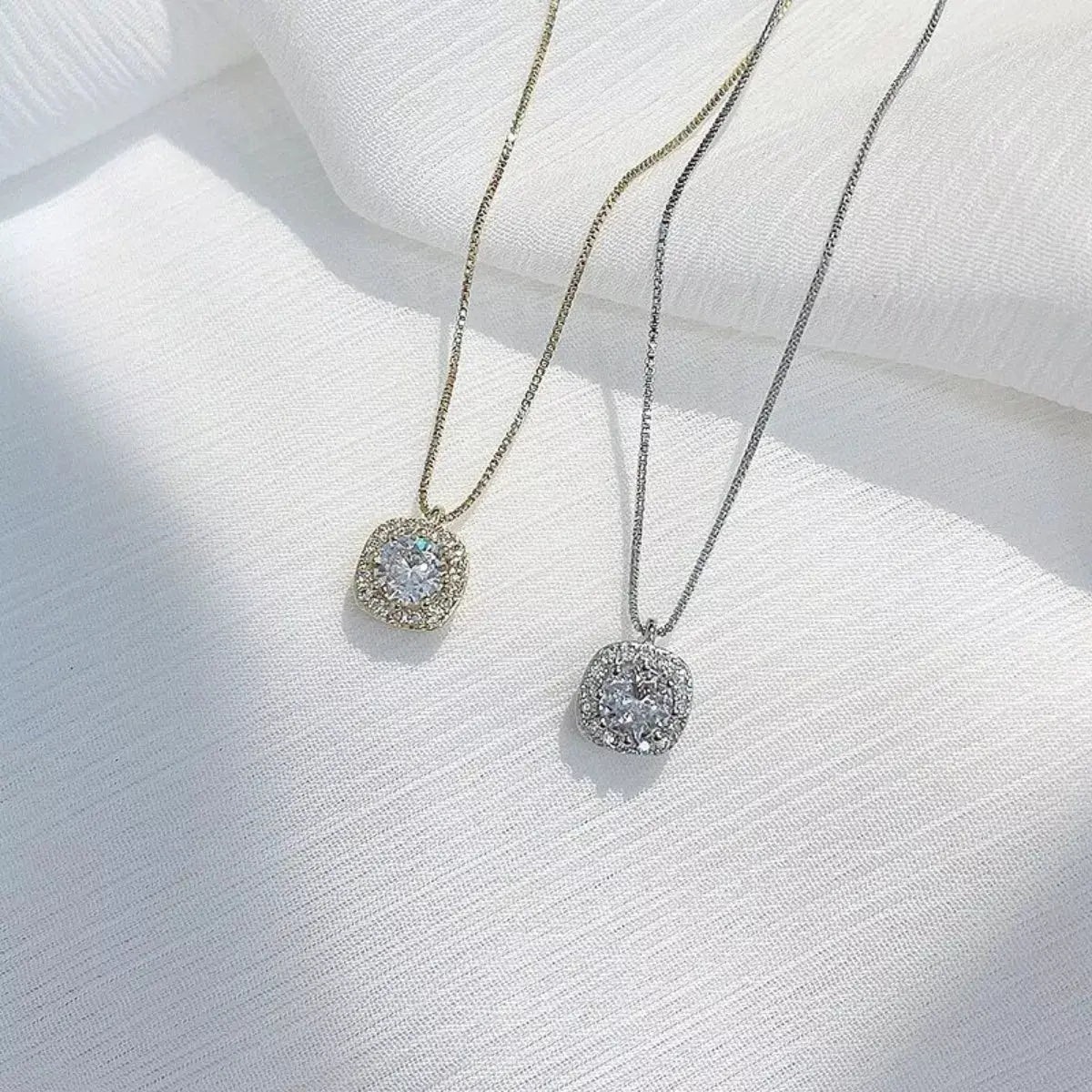 925 sterling silver zircon pendant necklace from Vicsxox