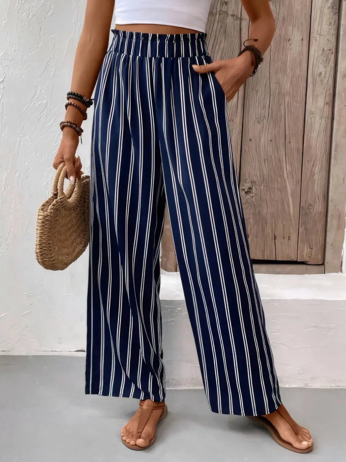 Striped wide leg pants detail