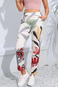 Floral print cropped pants with pockets, front view