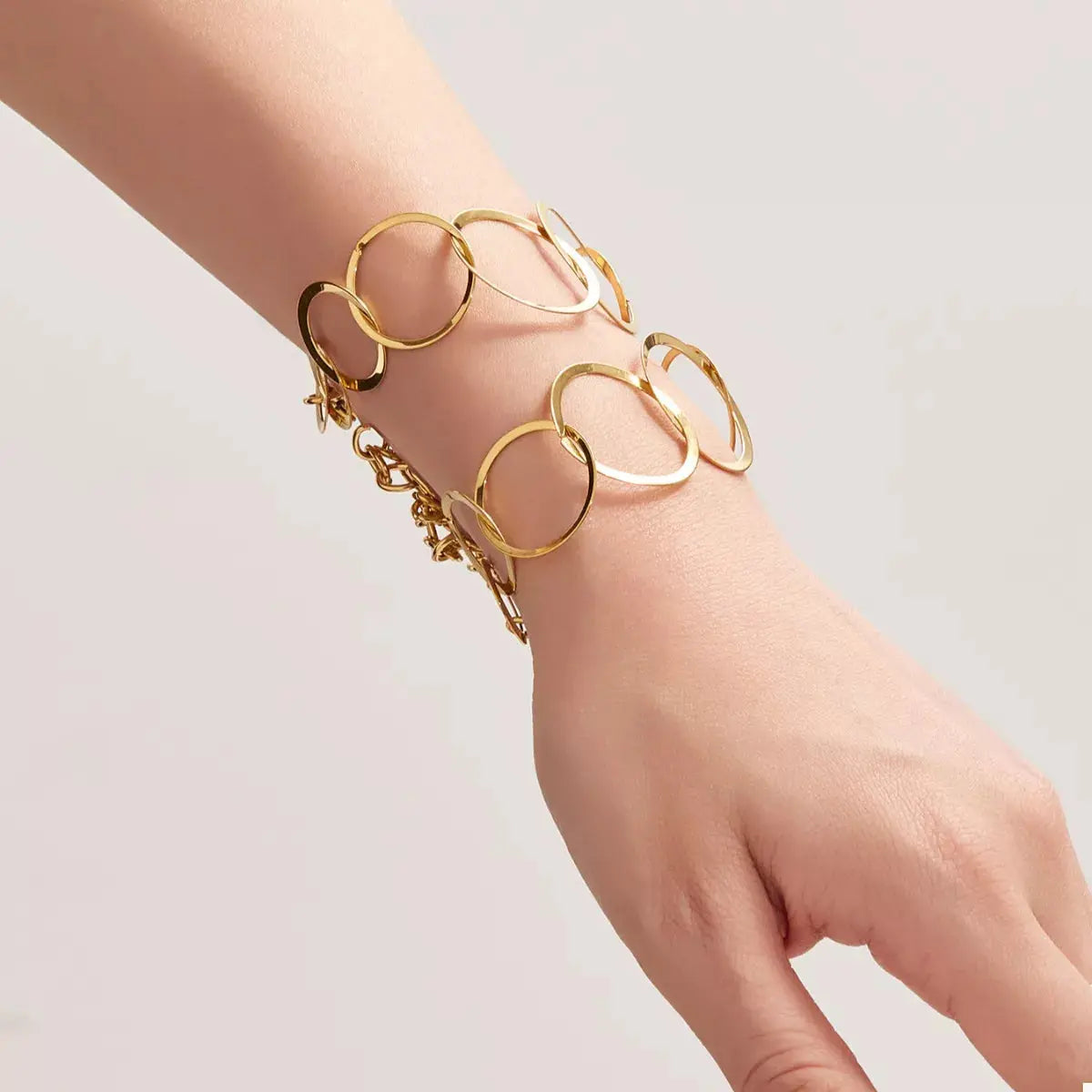 18K gold-plated titanium steel round bracelet from Vicsxox