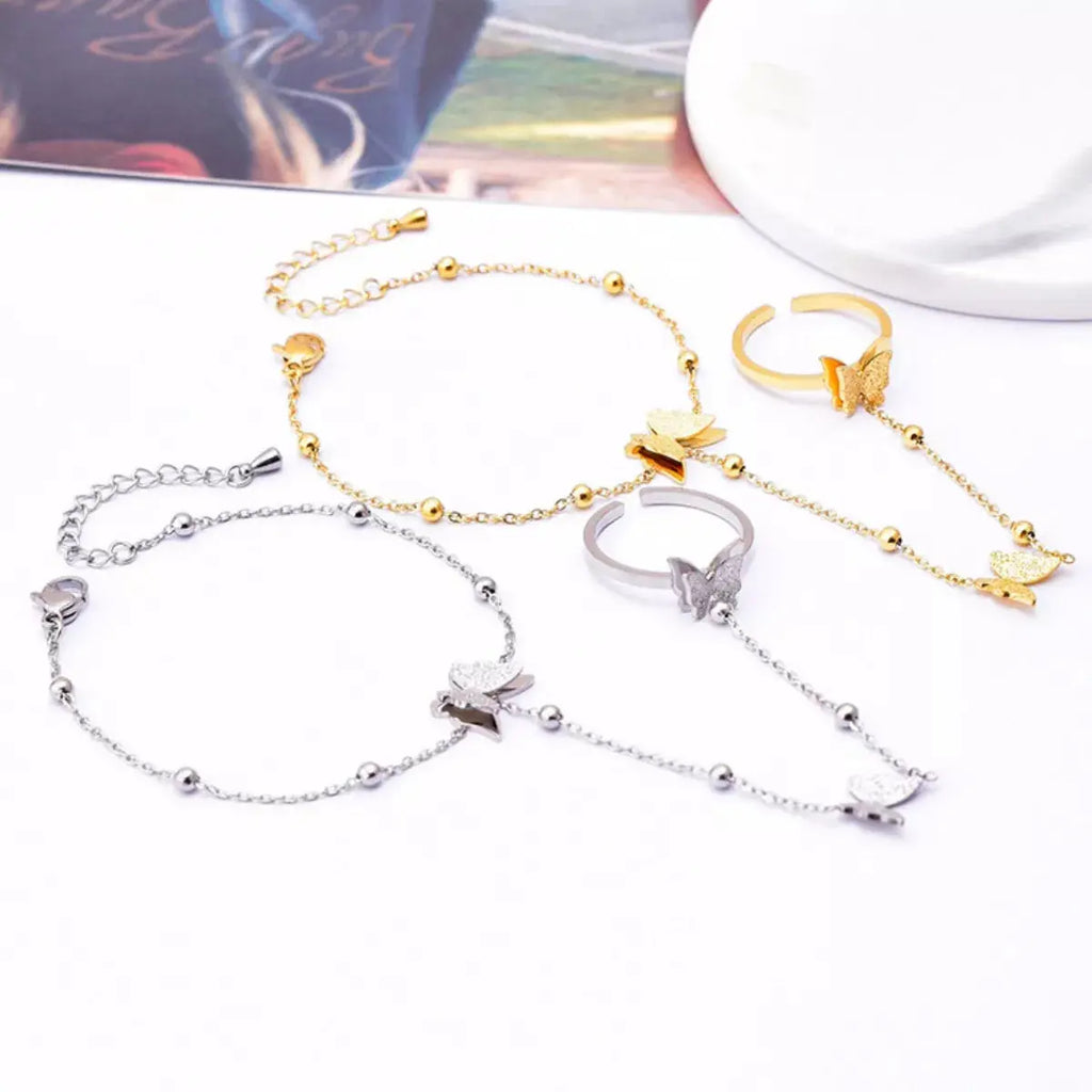 Butterfly charm finger bracelet from Vicsxox
